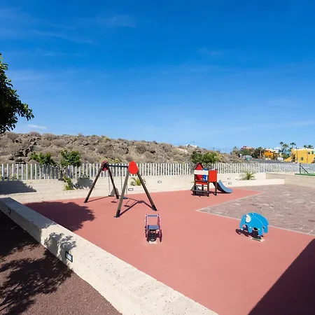 Seafront Penthouse In 公寓
