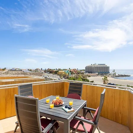 公寓 Seafront Penthouse In