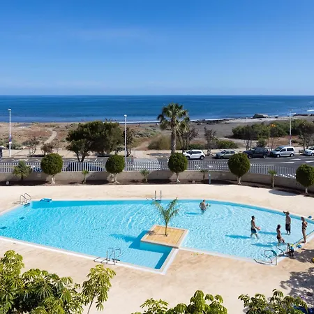 Seafront Penthouse In 公寓