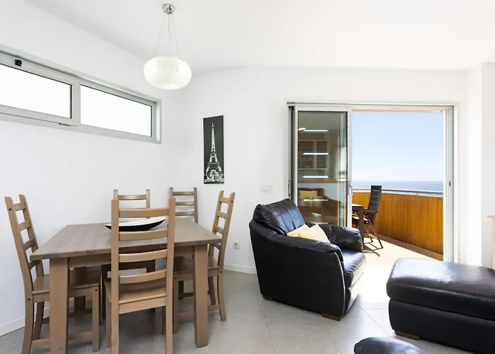 Seafront Penthouse In Апартаменты *