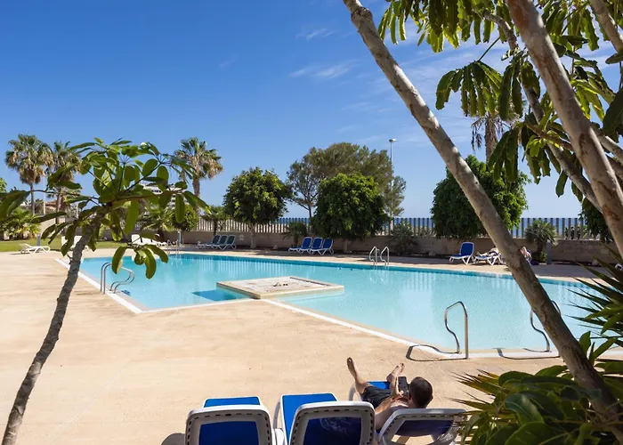 Seafront Penthouse In Apartment El Medano (Tenerife)